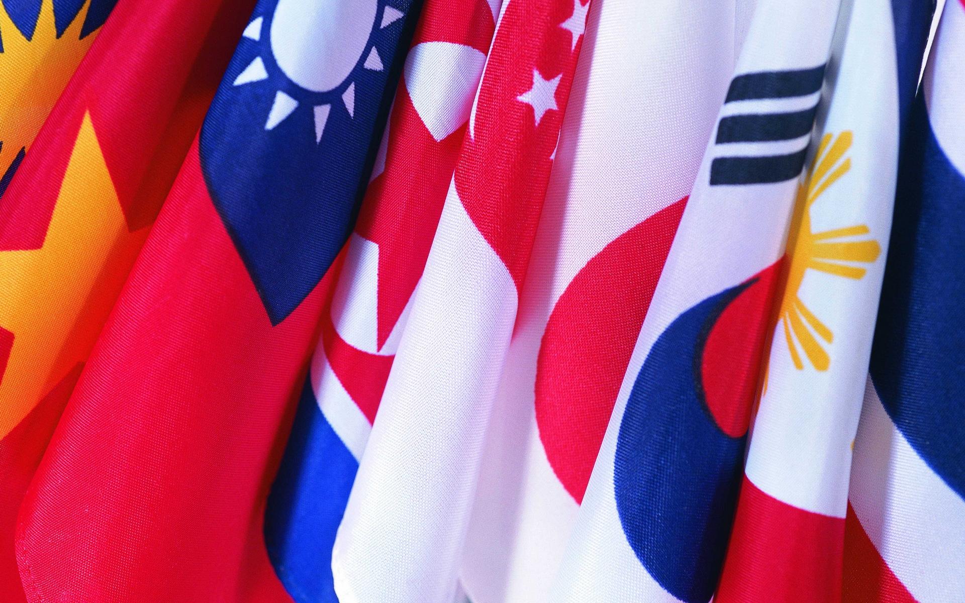 Купить флаг в Москве